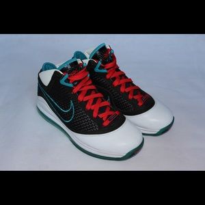 Meet your Posher, George